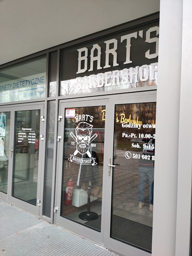 Wejście do Bart’s Barbershop